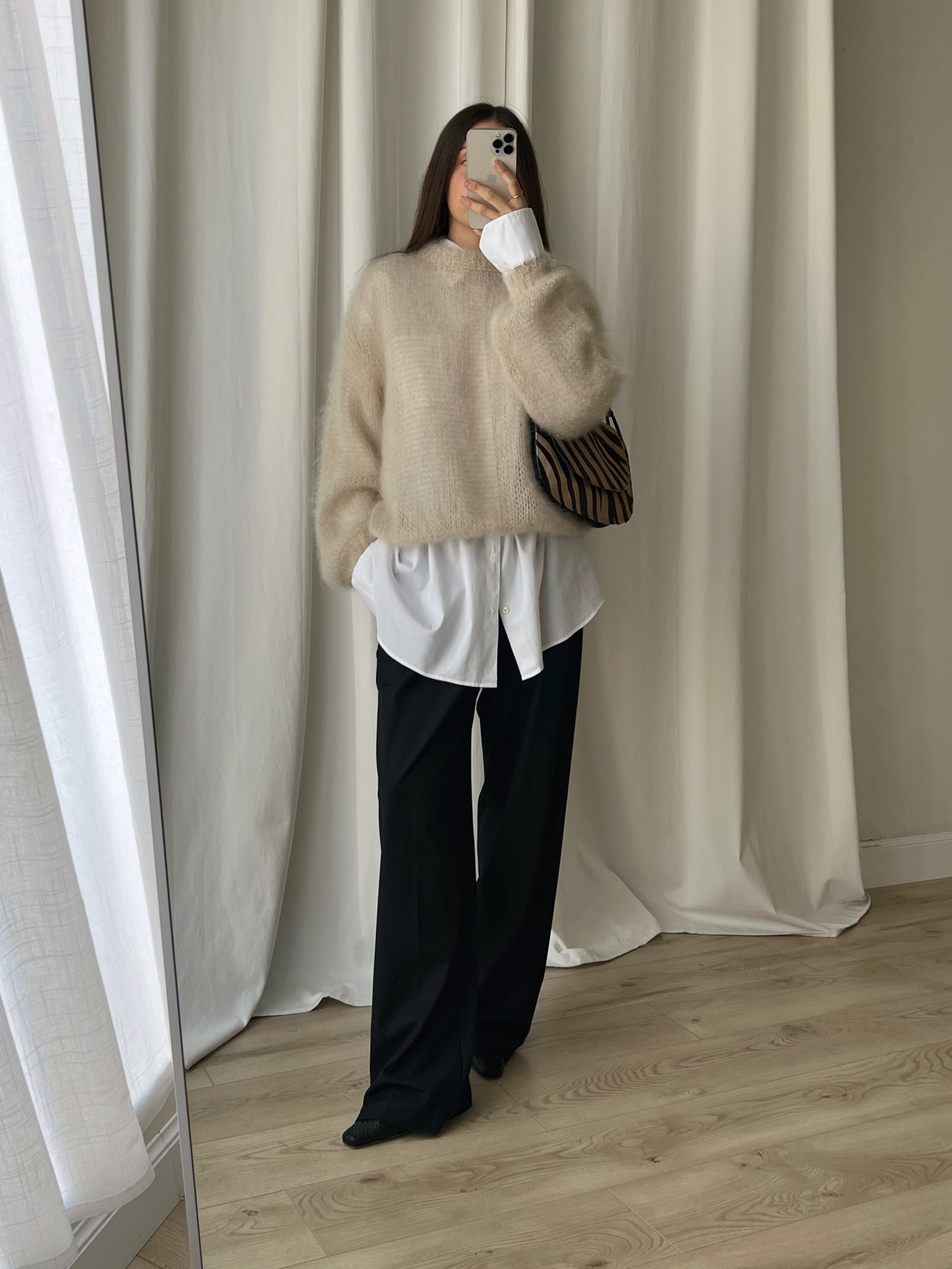 80% kid mohair soft pull - Mandorla