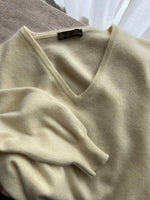 LoroPiana 100% cashmere butter pull