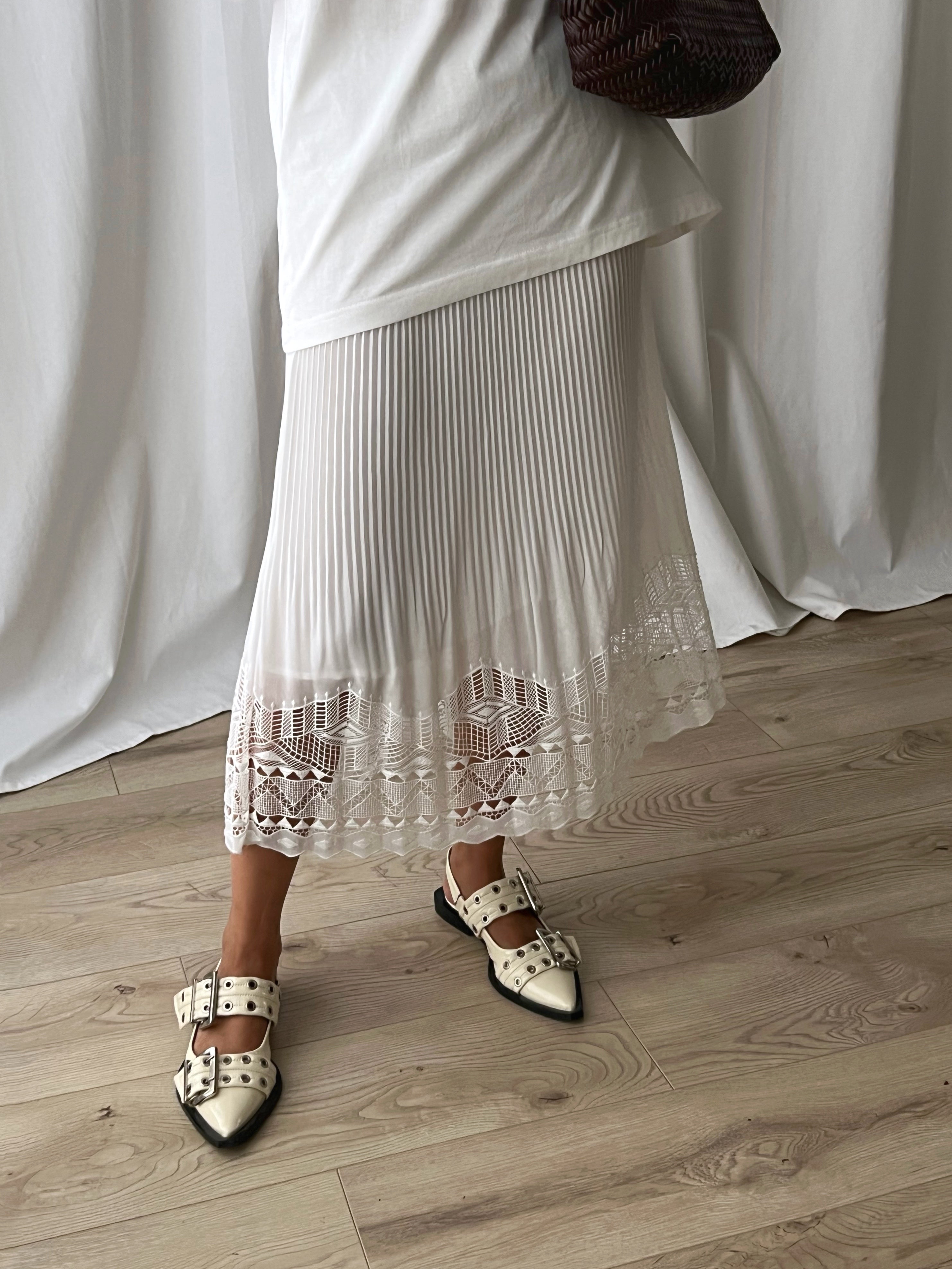 Sisley plissè white skirt