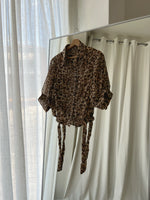 Animalier crop blouse