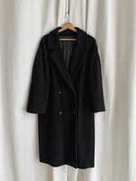 80% Virgin wool black coat