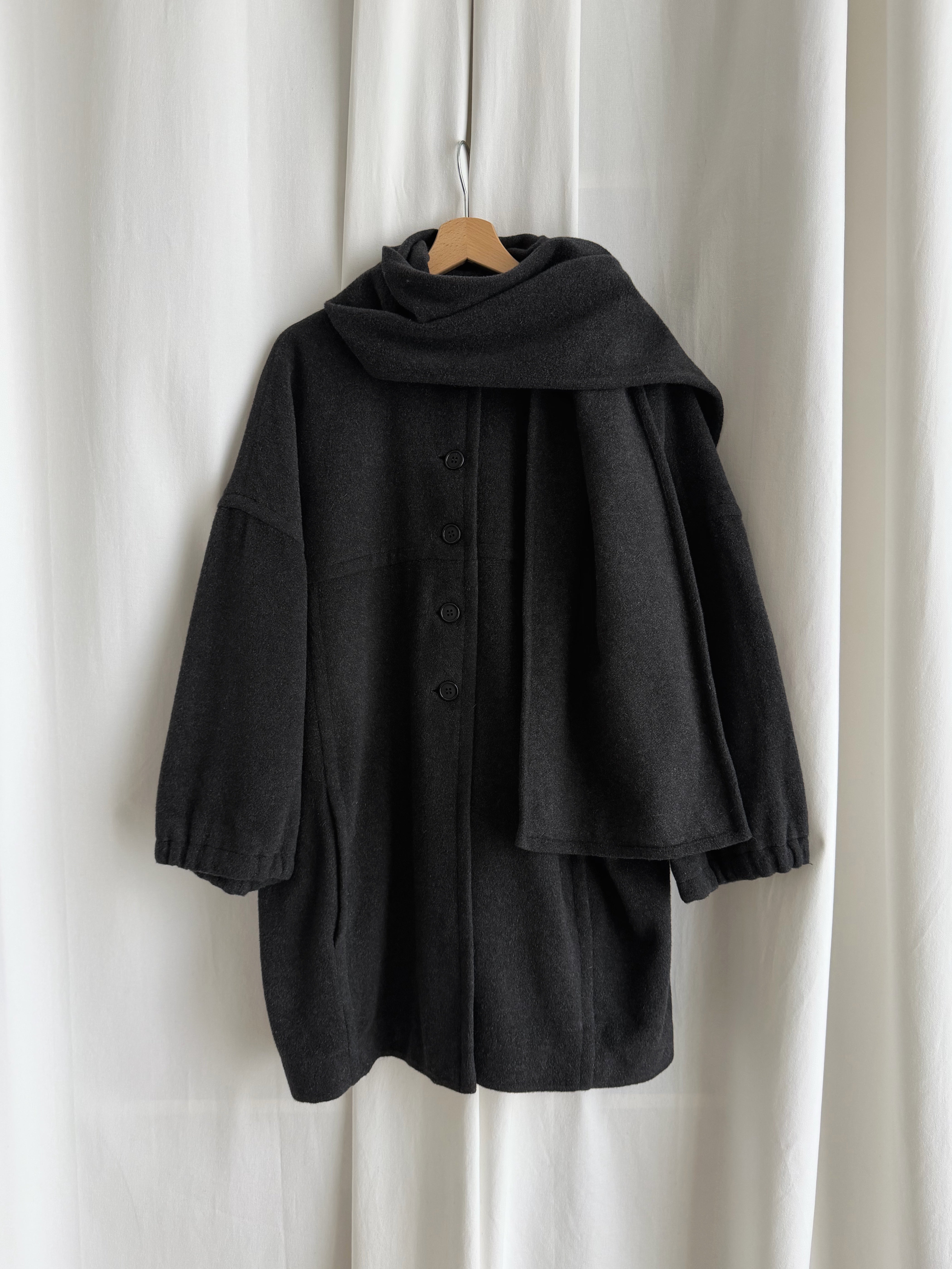 Luisa Spagnoli pure wool grey scarf coat