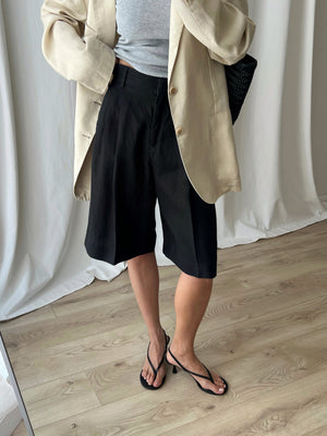 MaxMara pure linen black bermuda