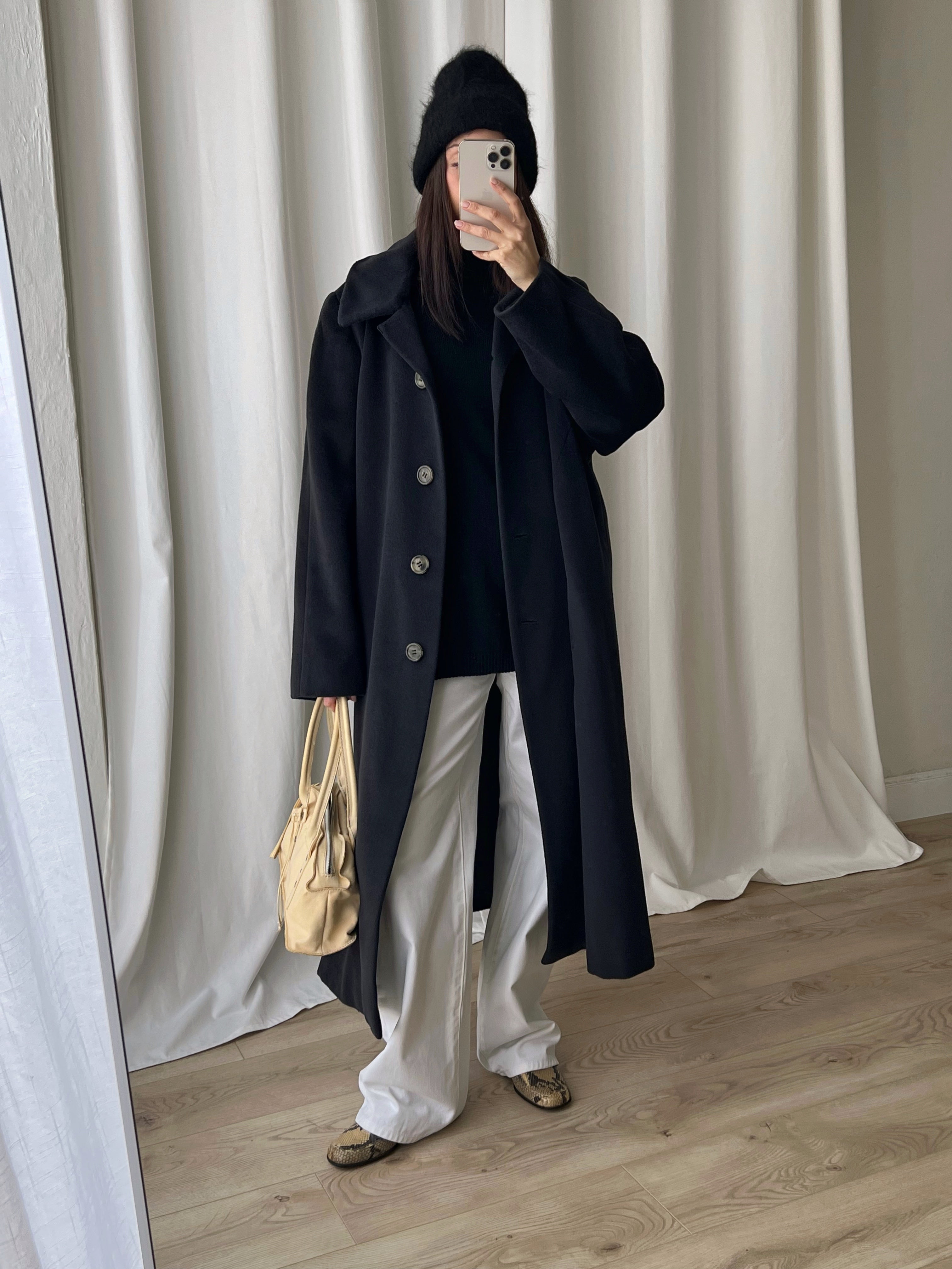 Tailored wool and cashmere long coat