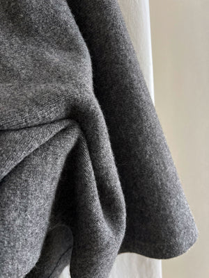 Wool grey skirt