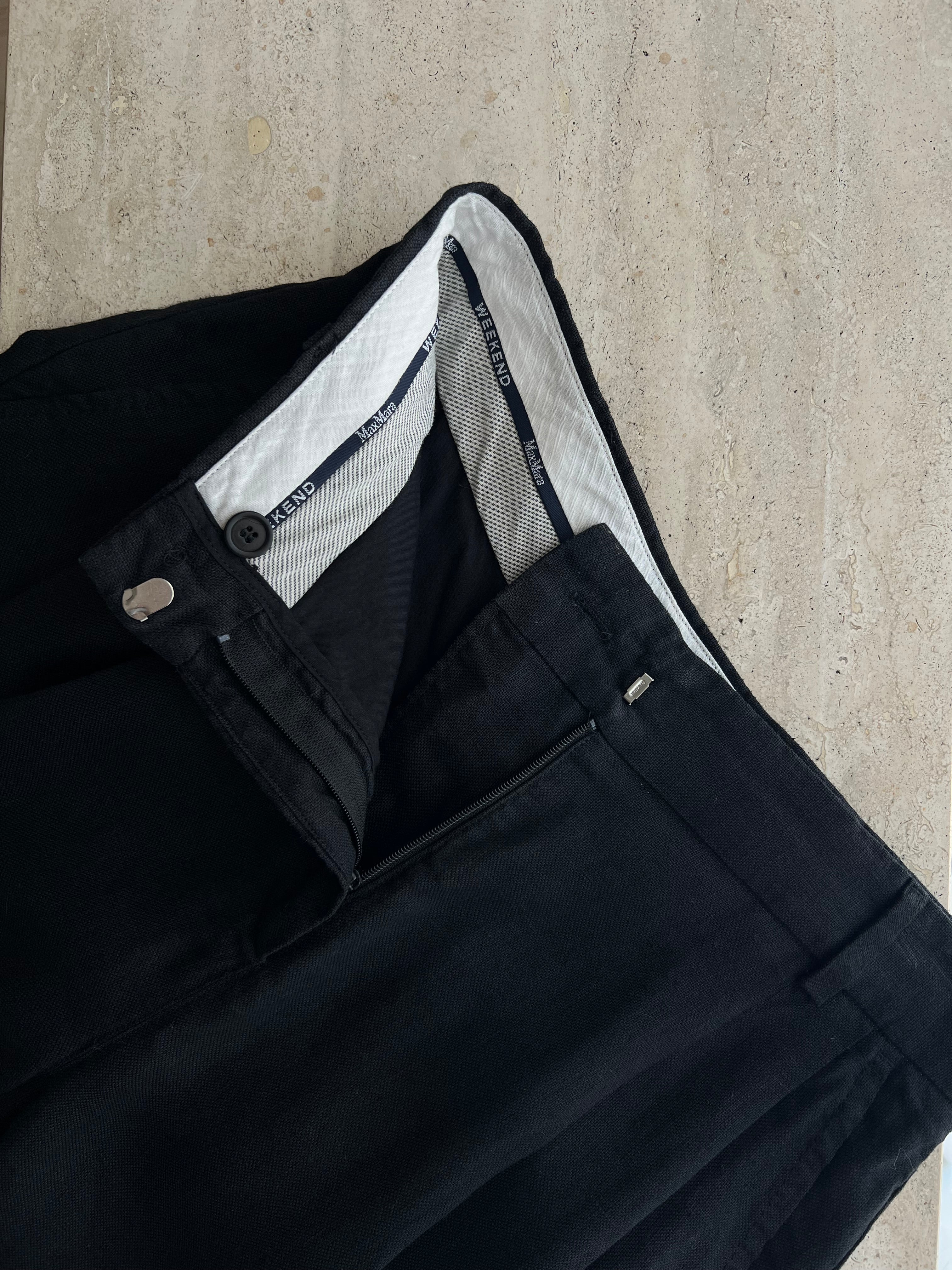 MaxMara pure linen black bermuda
