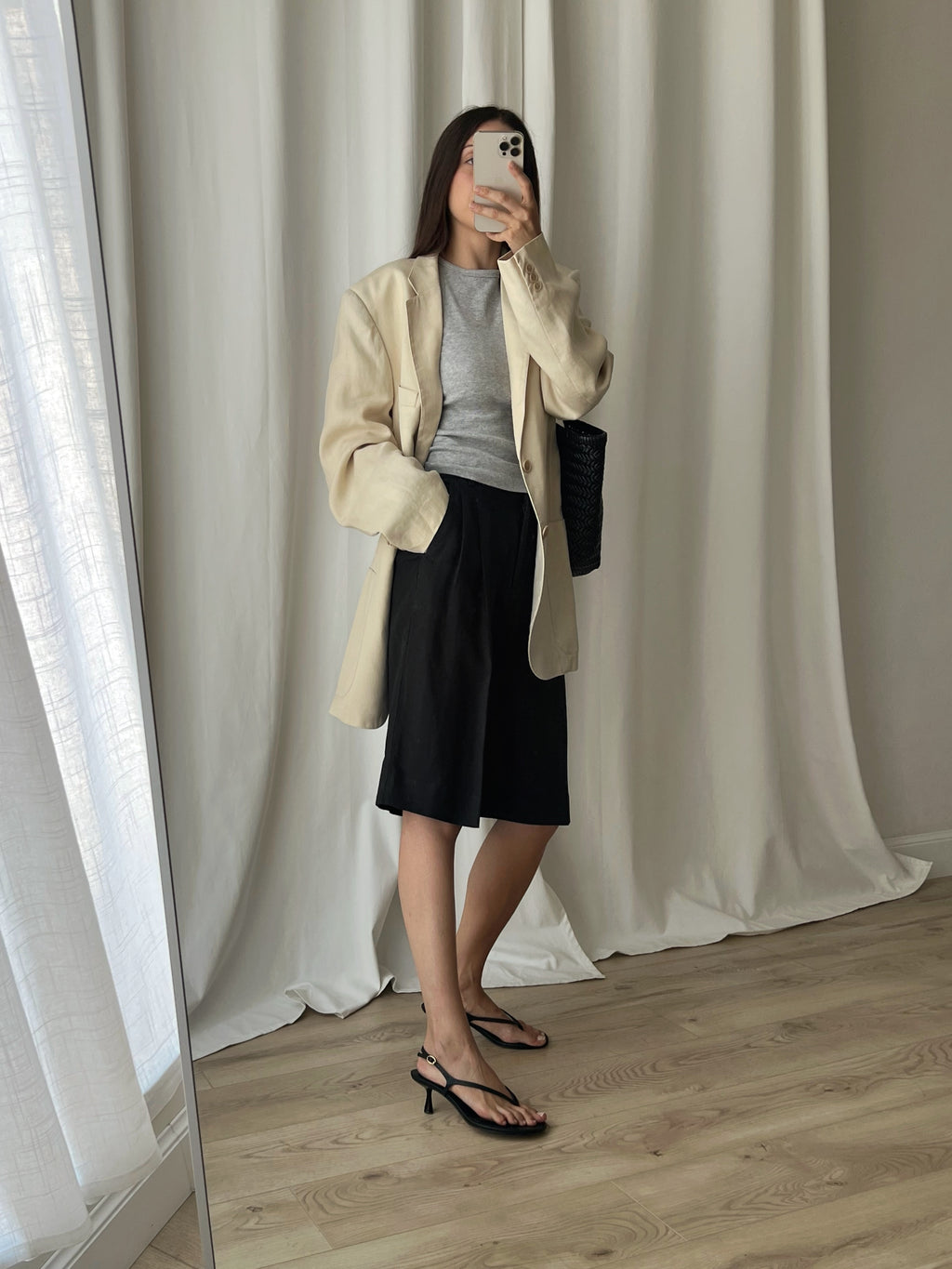 MaxMara pure linen black bermuda
