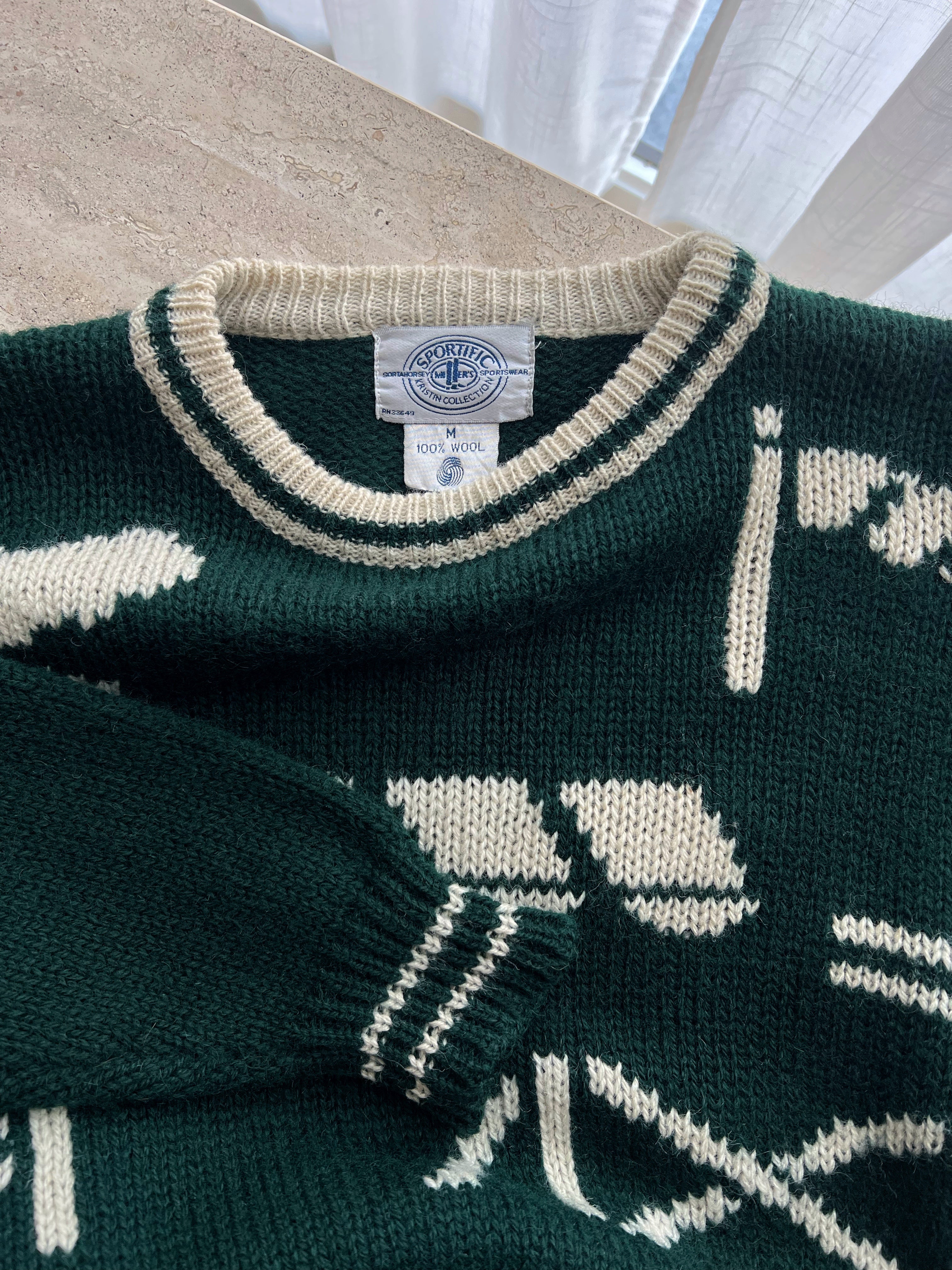 Pure wool embroidered green pull