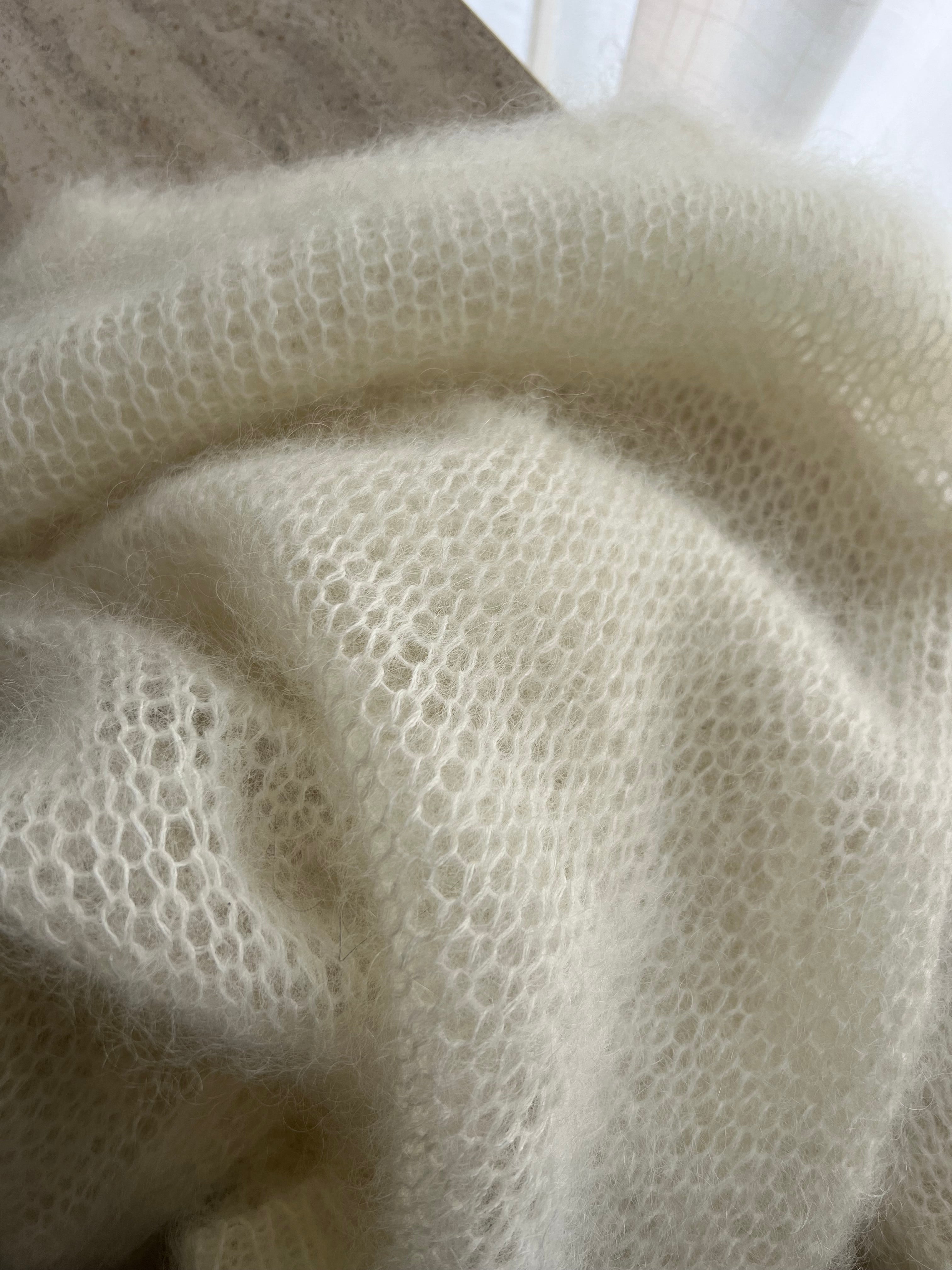 80% kid mohair soft pull - Latte
