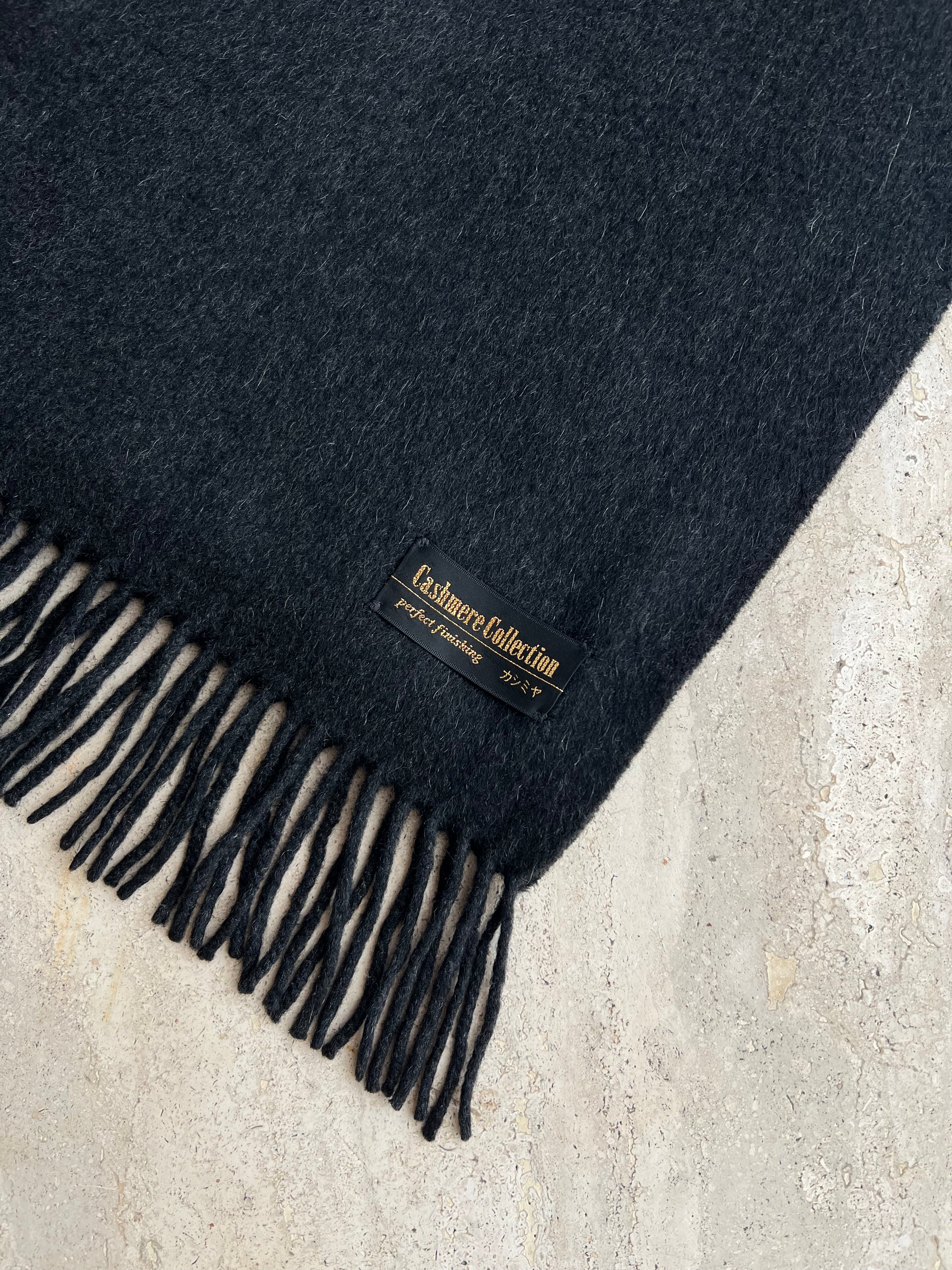 100% Cashmere dark grey scarf