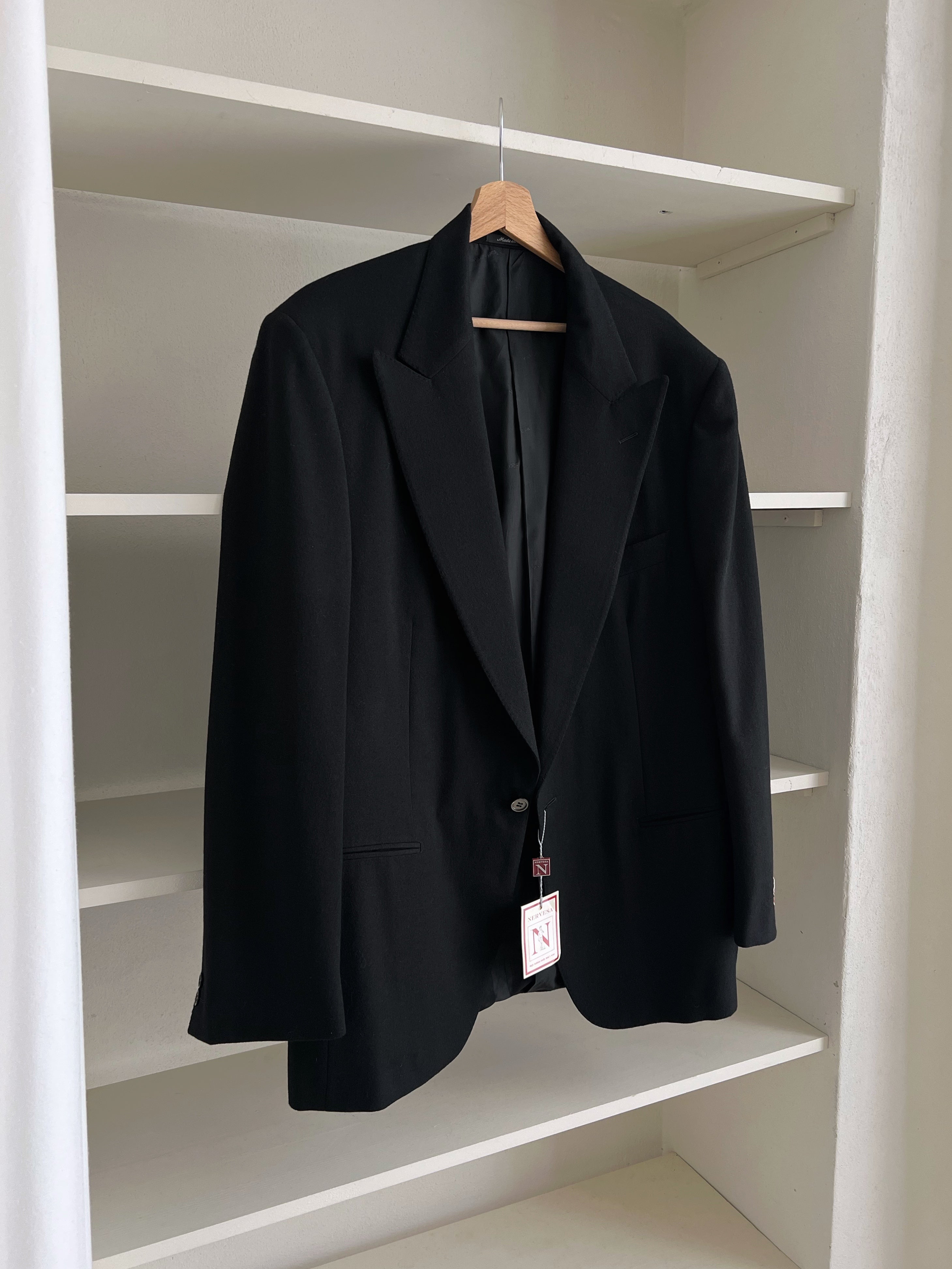 Pure wool genderless black blazer