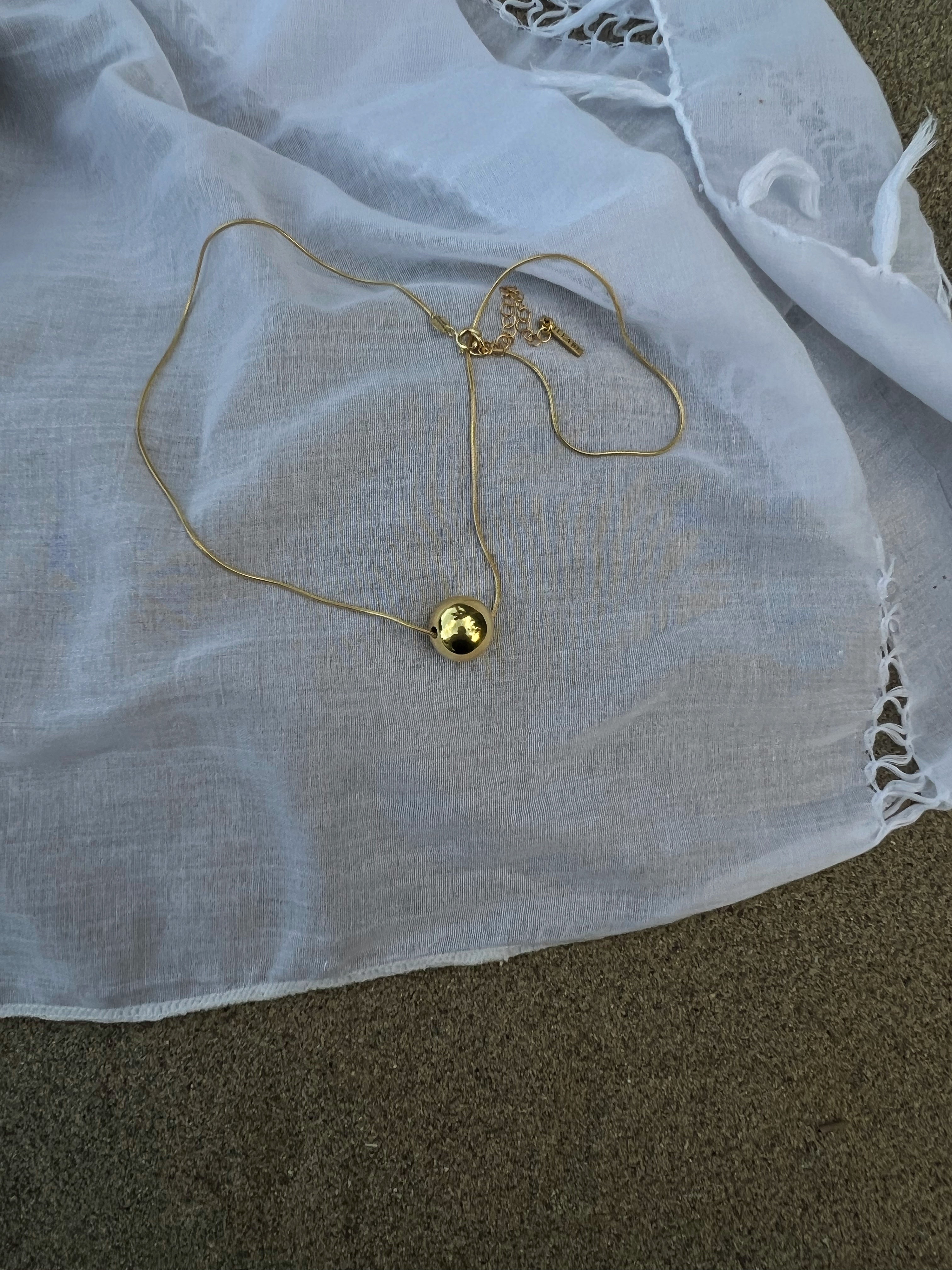 Sillabe Studio Luna Piena necklace - Gold