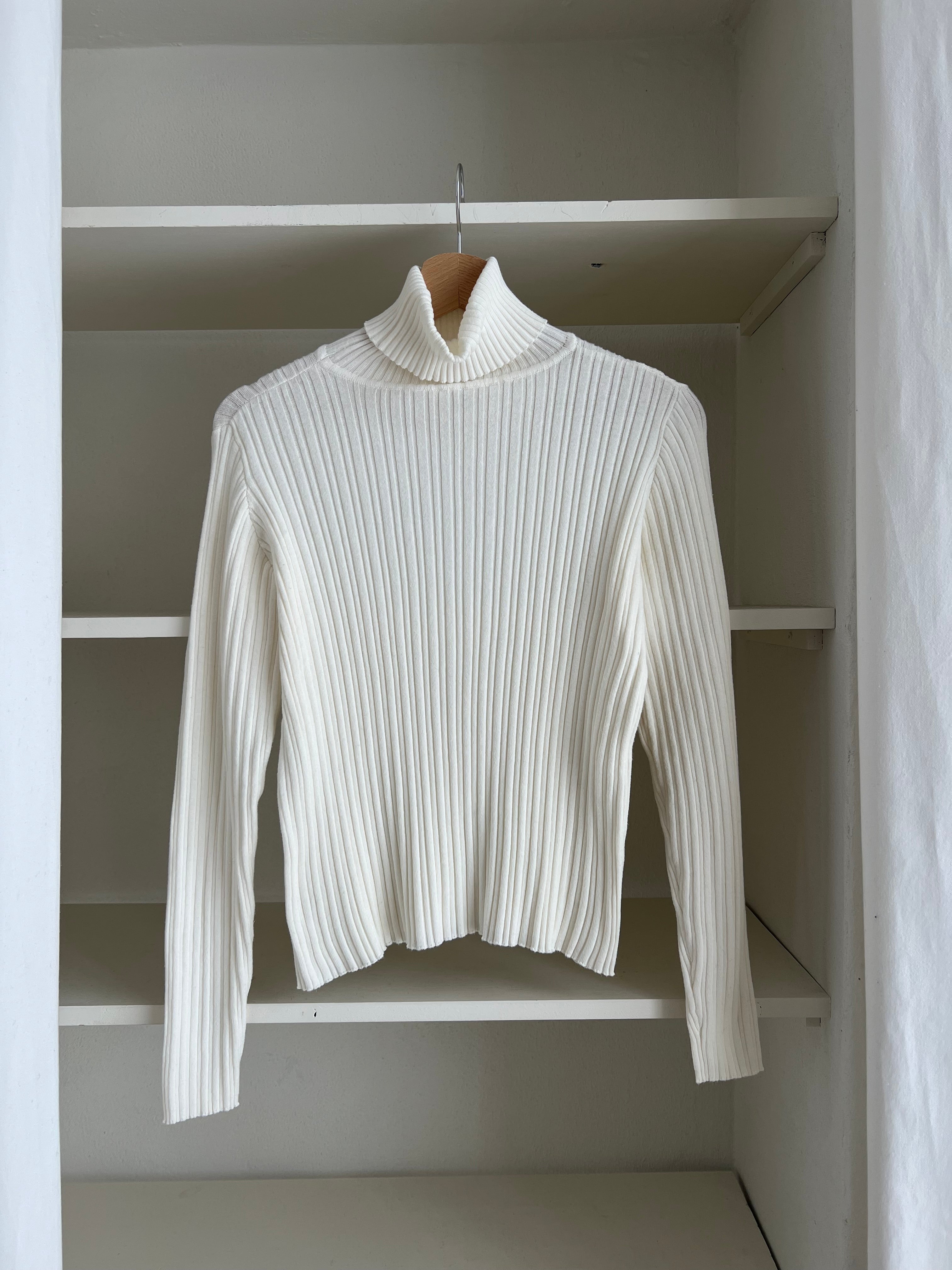 Cotton and viscose essential turtleneck