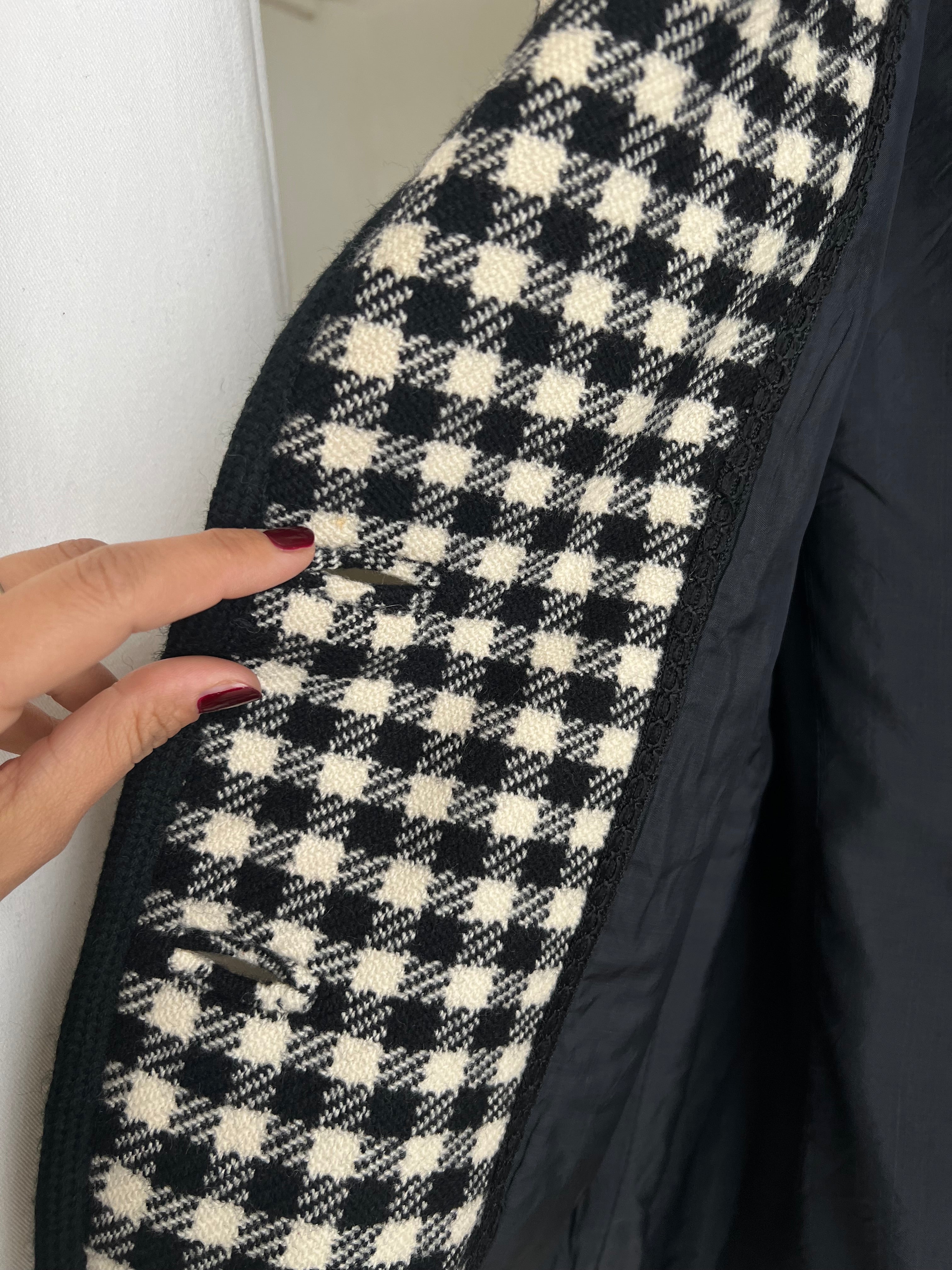 Tailored 100% wool crop jacket